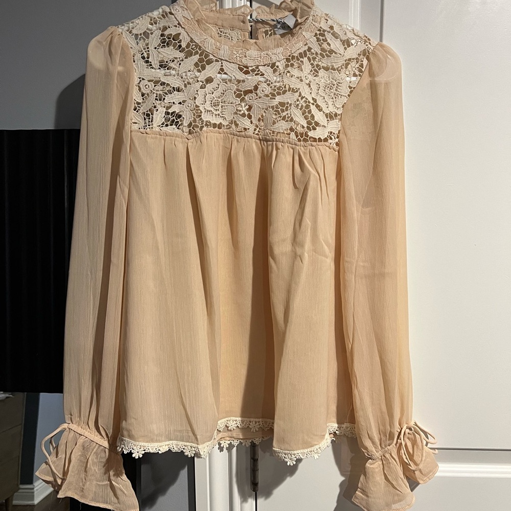 Hayden Blouse Size S new w tags